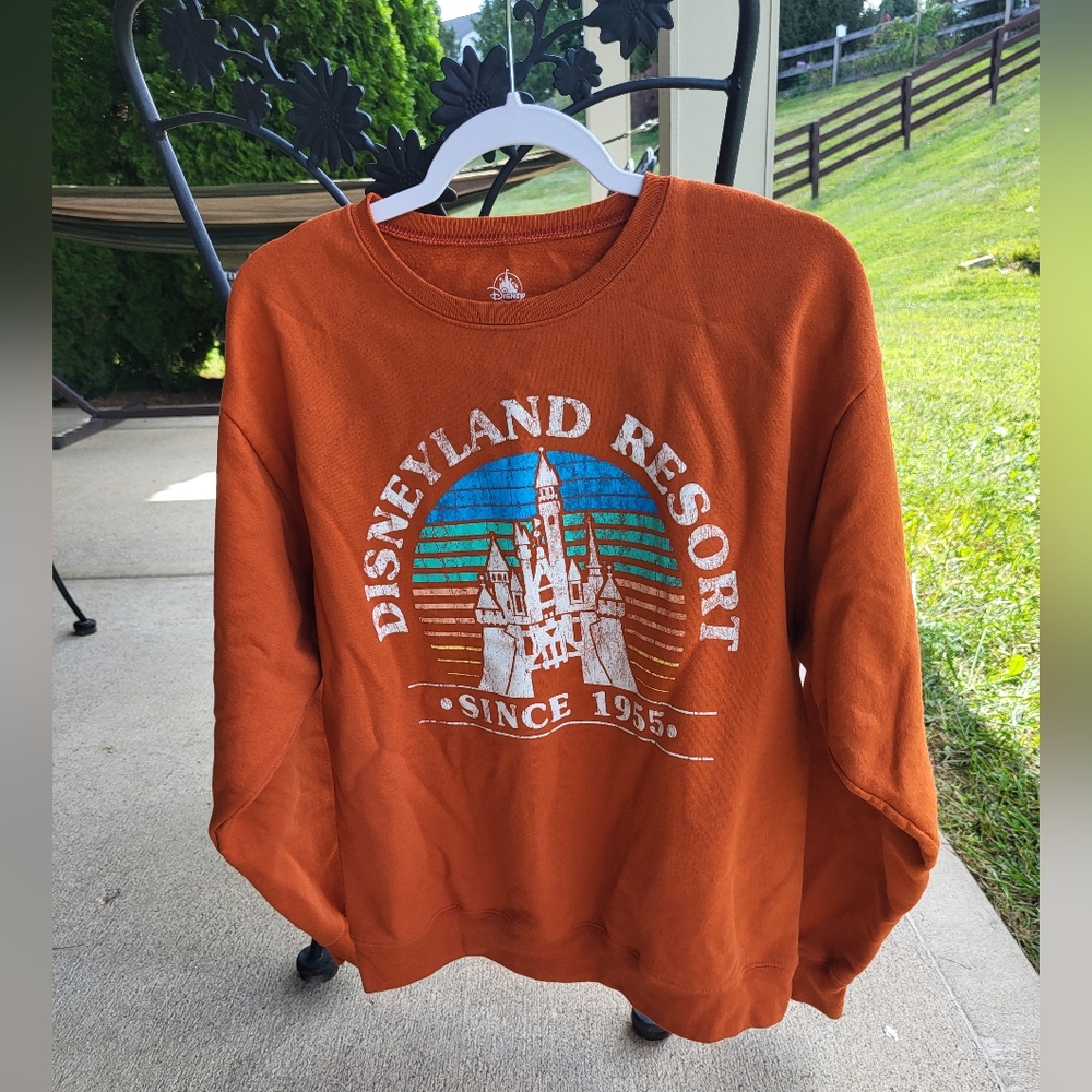 Disneyland Resort Vintage Style Rust Sweatshirt Pullover Medium